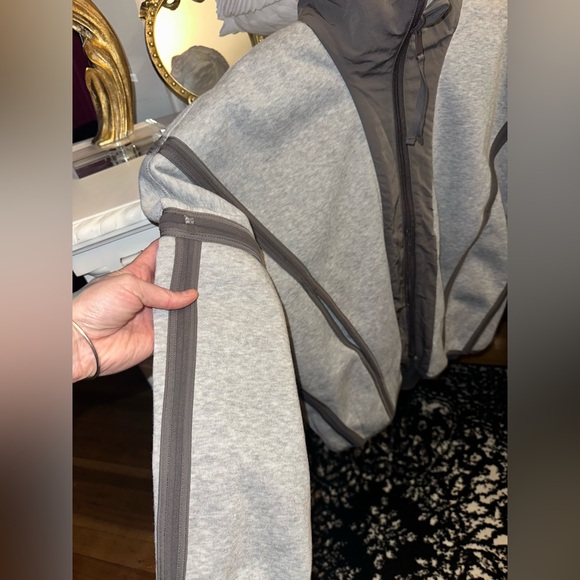 FREE PEOPLE Movement Peace Out Liner Jacket-Grey
$148 - Picture 5 of 13